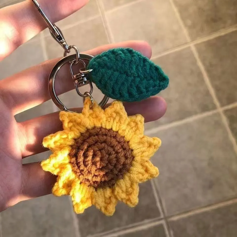 Handmade crochet accessories by Teddy Bow