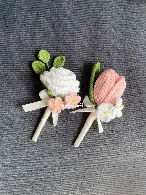 Crochet boutonnieres