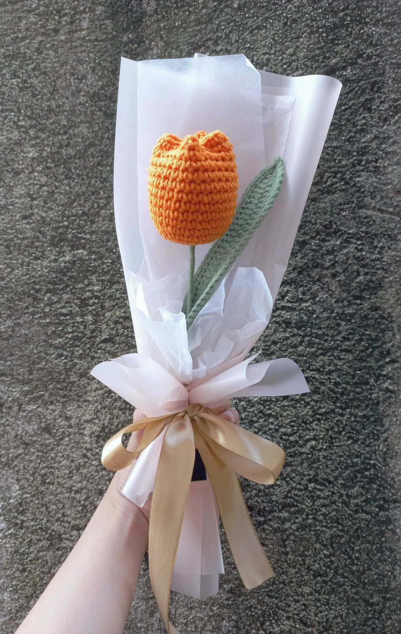 Handmade crochet tulip — single stem by Teddy Bow