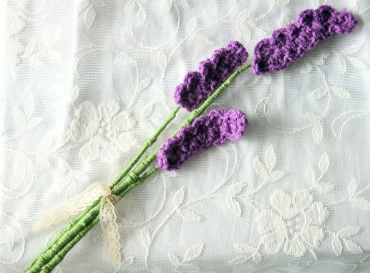 Handmade crochet lavender — single stem by Teddy Bow